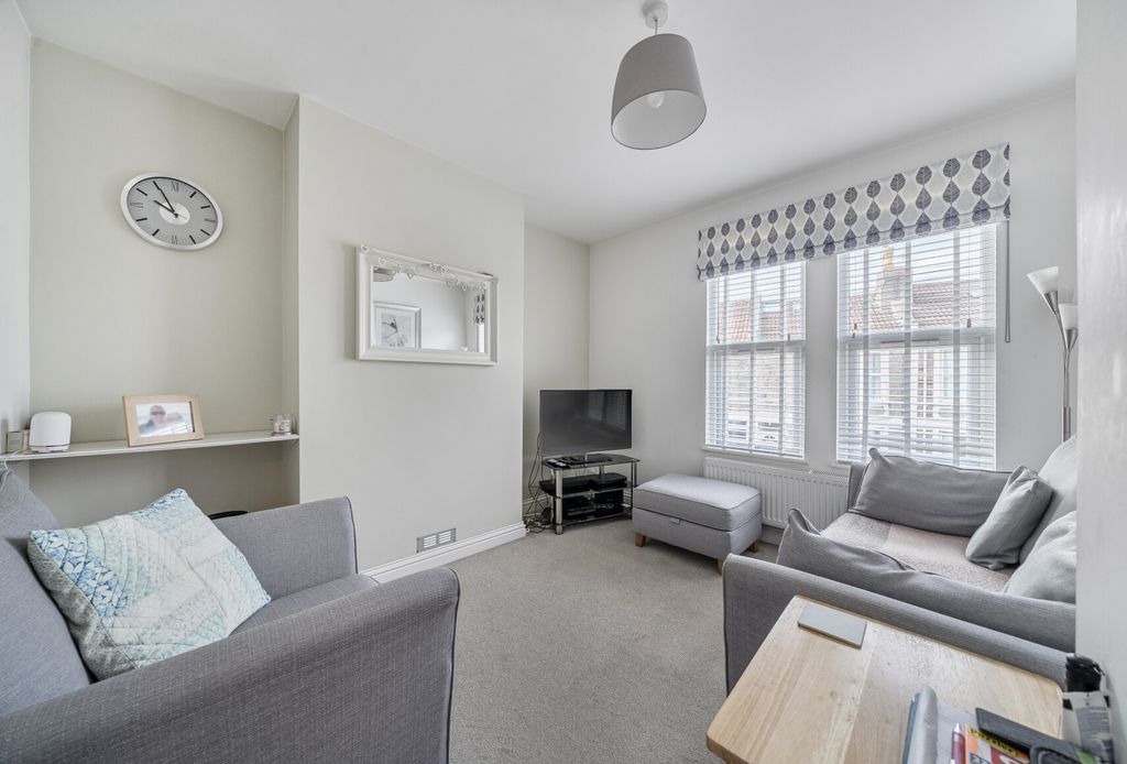 Property photo 2 of 15 1341669-7-68A6E4F...