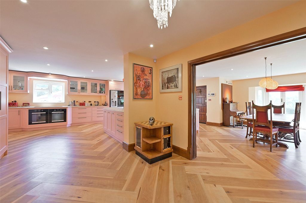 Property photo 2 of 15 Picture No. 03
