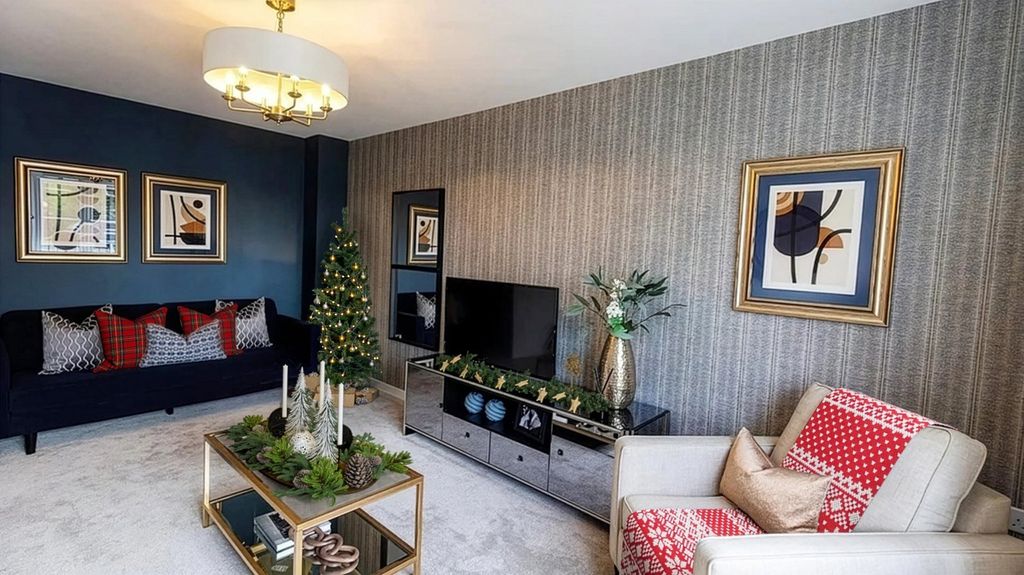 Property photo 2 of 11 Living Room