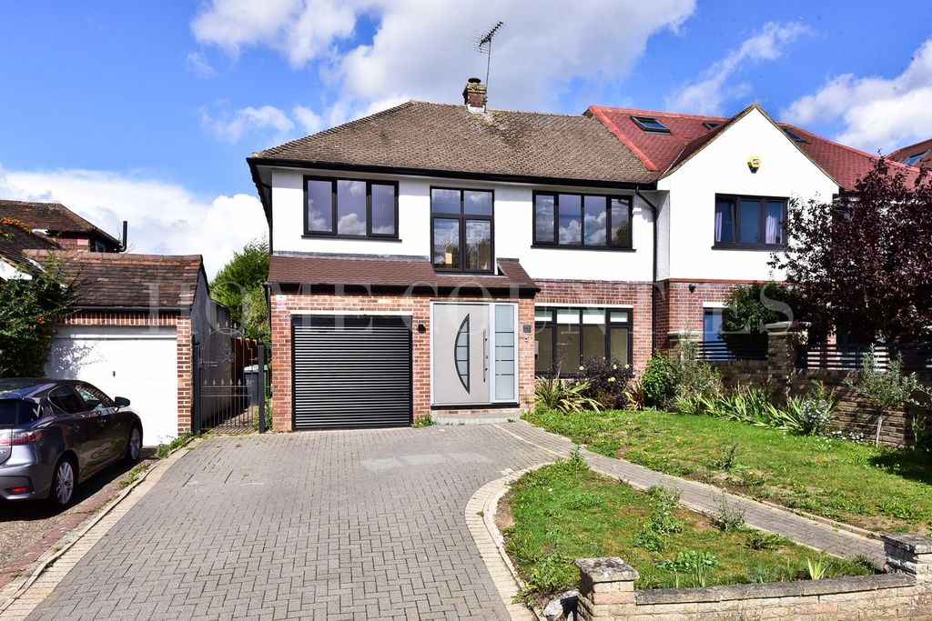Property photo 1 of 39