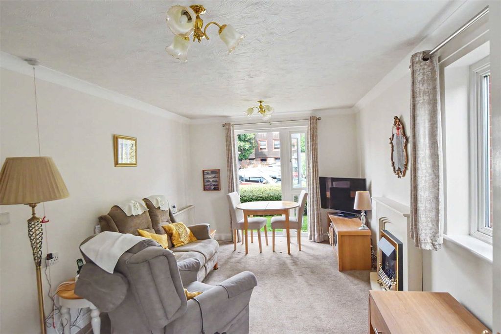 Property photo 3 of 9 Picture No. 17