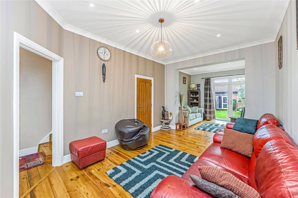 Property photo 2 of 20 Reception Room