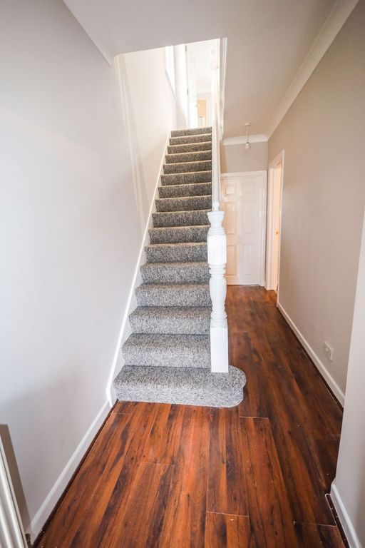 Additional image 9 of 6 bed detached house to rentOsborne Road, Winton BH9