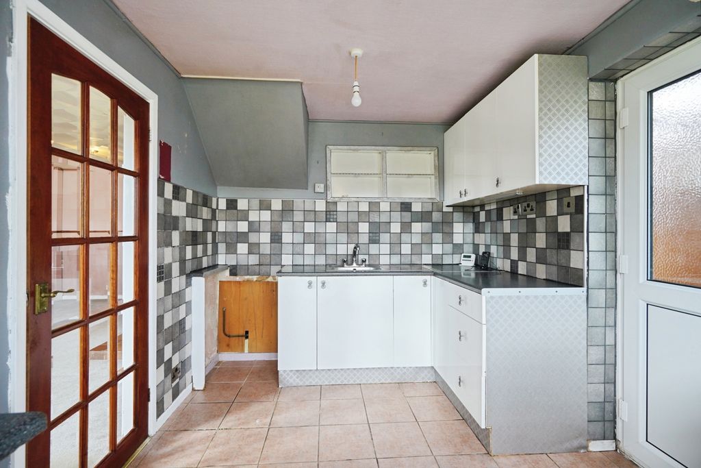 Property photo 2 of 26 Pbox-Img.Jpg