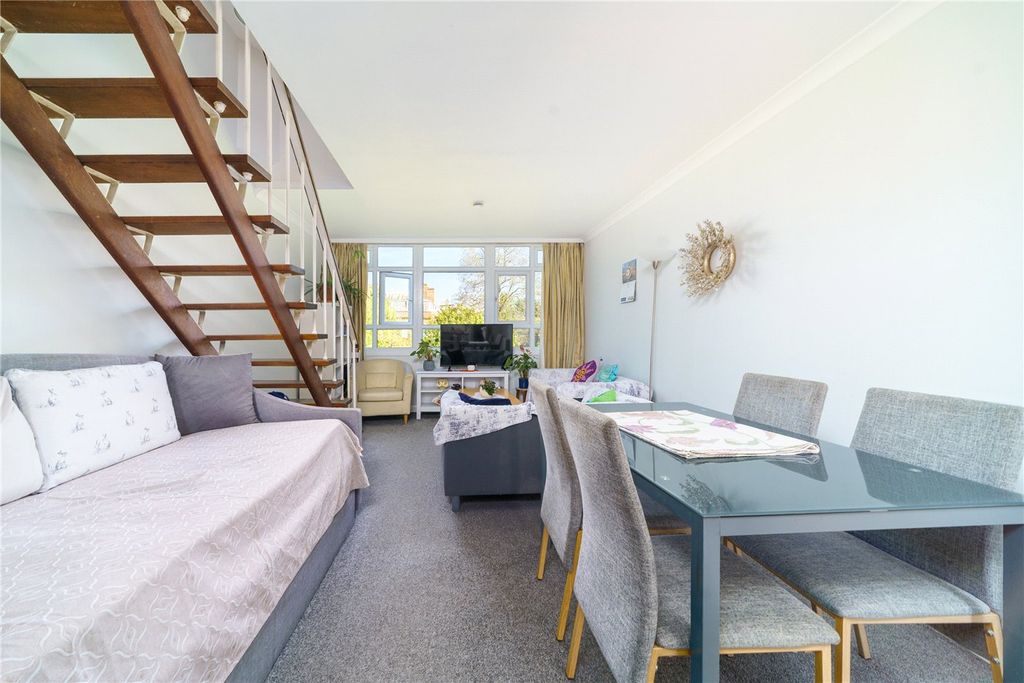 Property photo 2 of 9 Picture No. 06