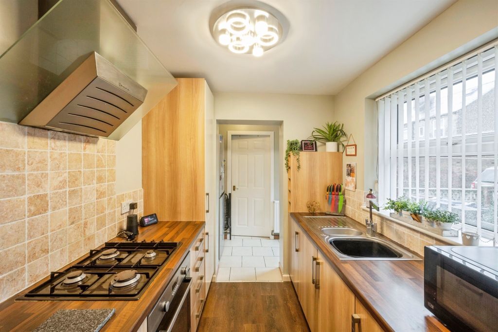 Property photo 3 of 17