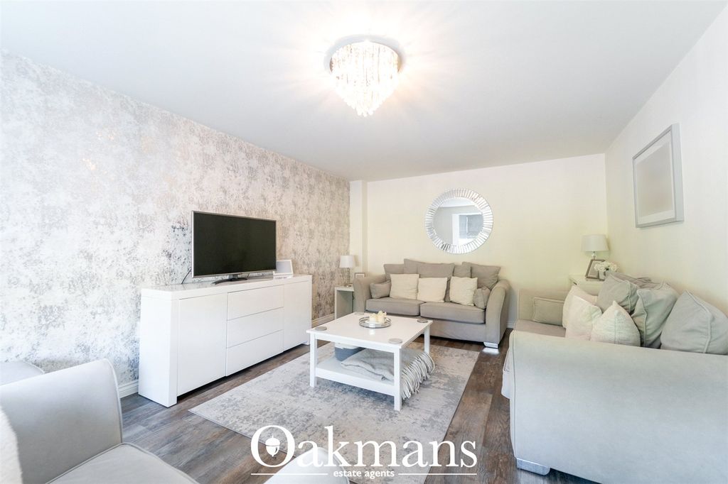 Property photo 2 of 32 Picture No. 25