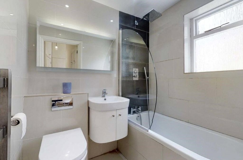 Property photo 3 of 8 Picture No. 20