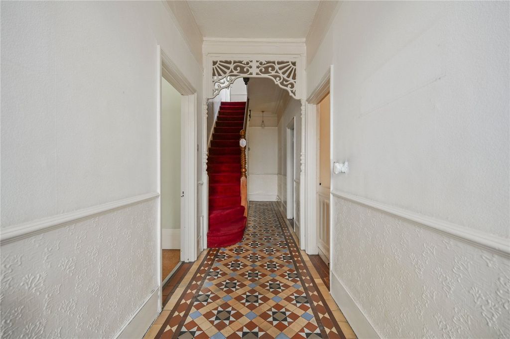 Property photo 2 of 27 Picture No. 03