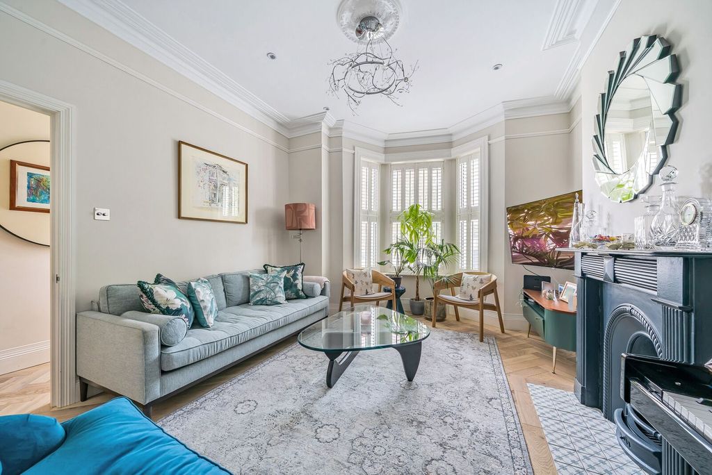Property photo 1 of 16