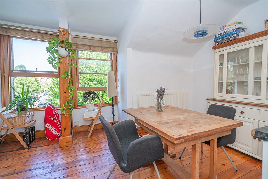 Property photo 3 of 19 Kitchen d (1).Jpg