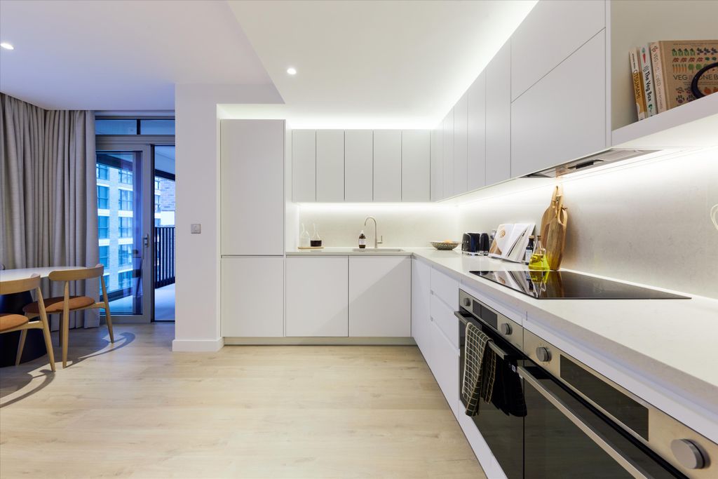 Property photo 3 of 20 Image