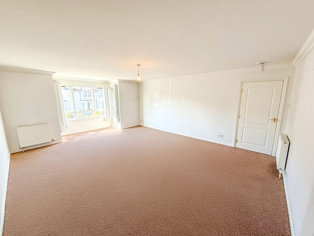 Property photo 3 of 12 Img_4379