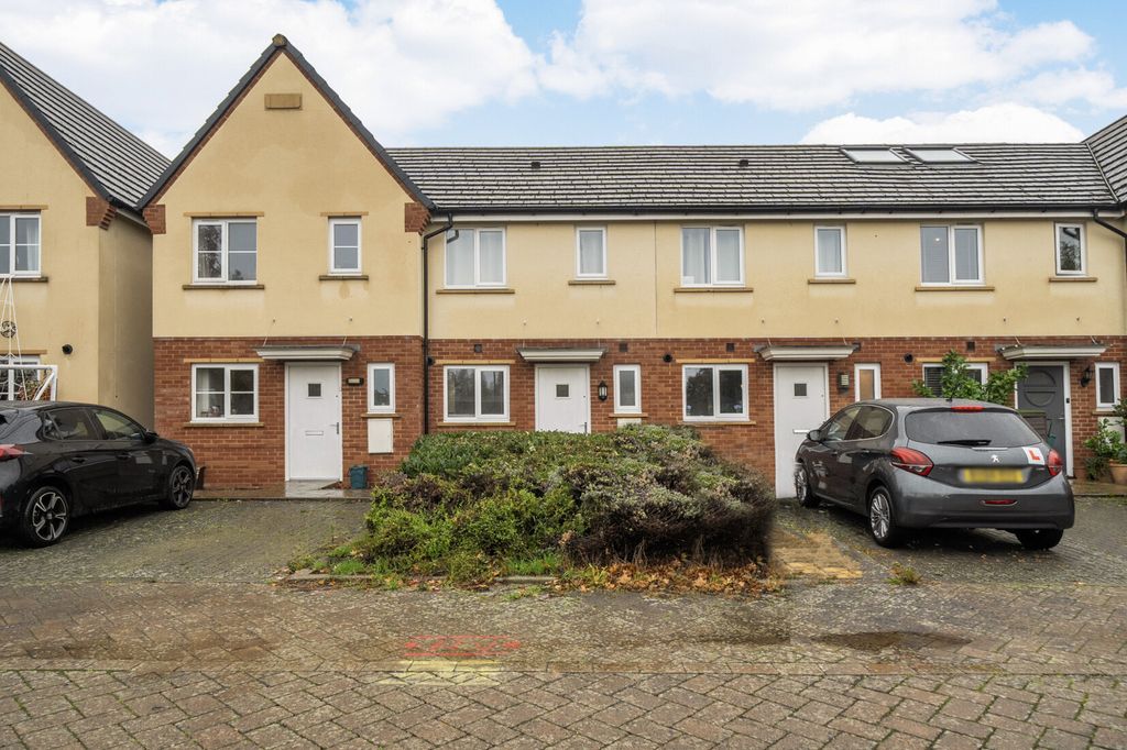 Property photo 1 of 20 External