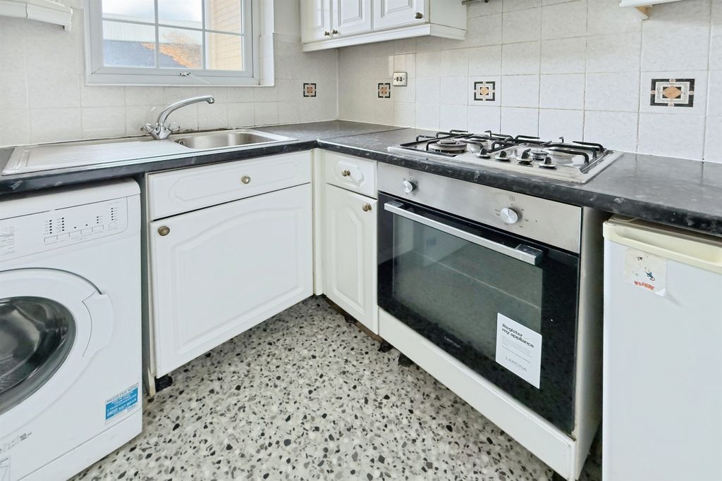 Property photo 2 of 14