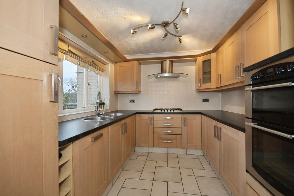 Property photo 2 of 13 Pbox-Img.Jpg