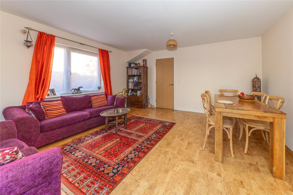 Property photo 3 of 15 Picture No. 46