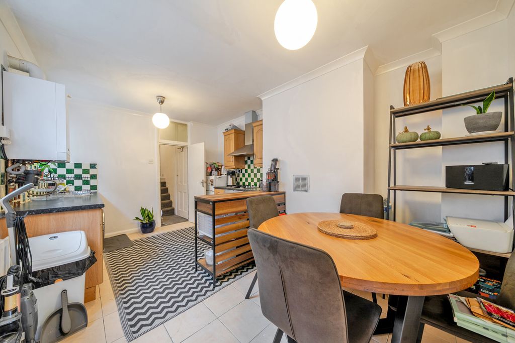 Property photo 3 of 18 Kitchen/Dining Room