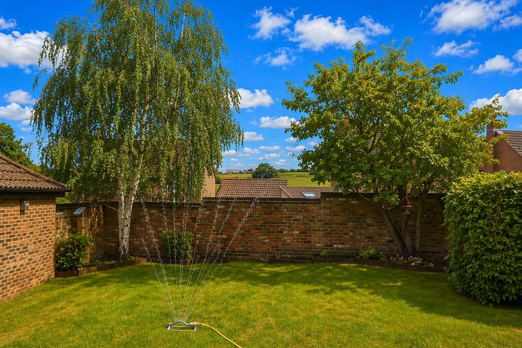 Property photo 3 of 5