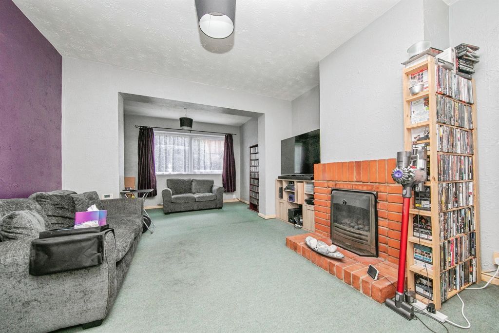 Property photo 2 of 16
