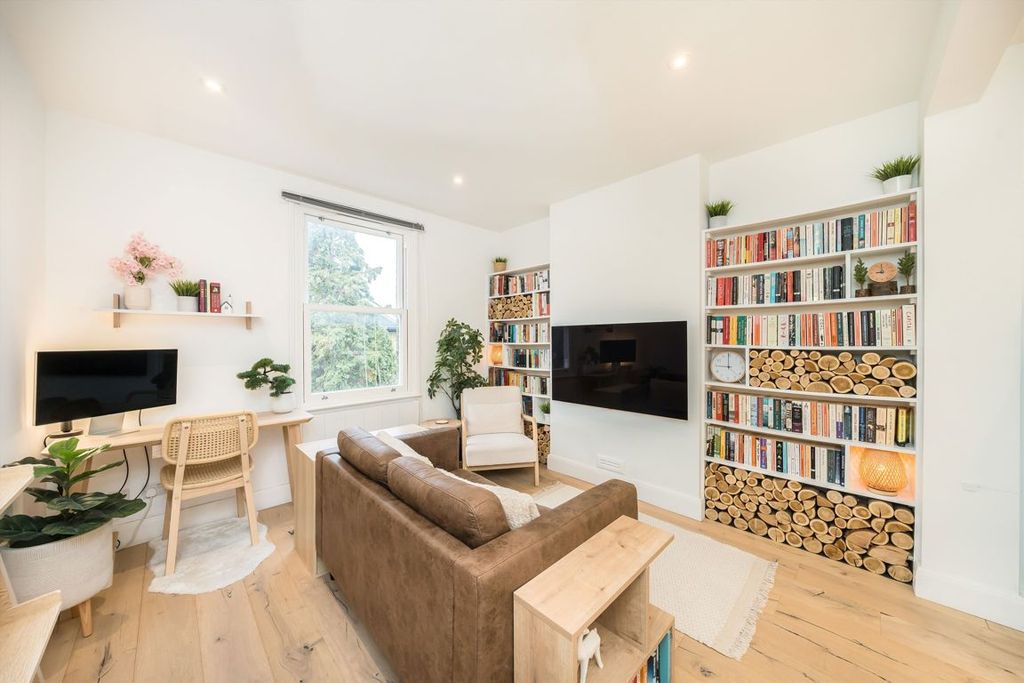 Property photo 2 of 5