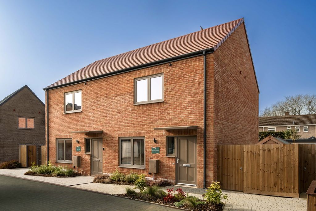 Property photo 3 of 21 Images