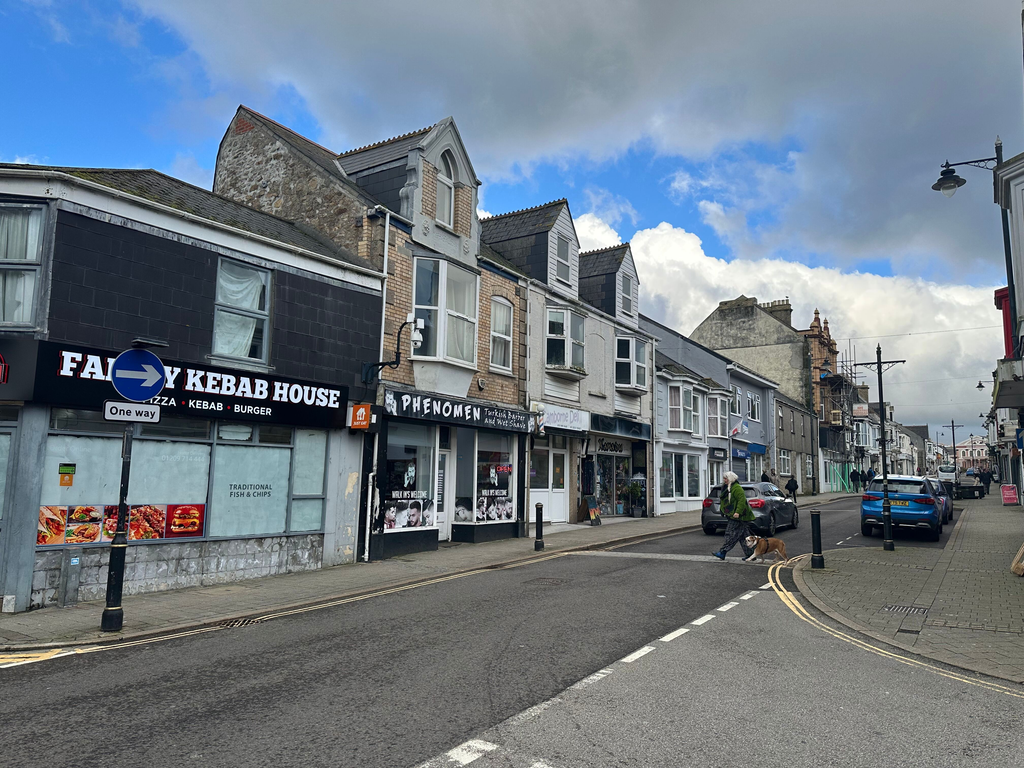 Property photo 3 of 6