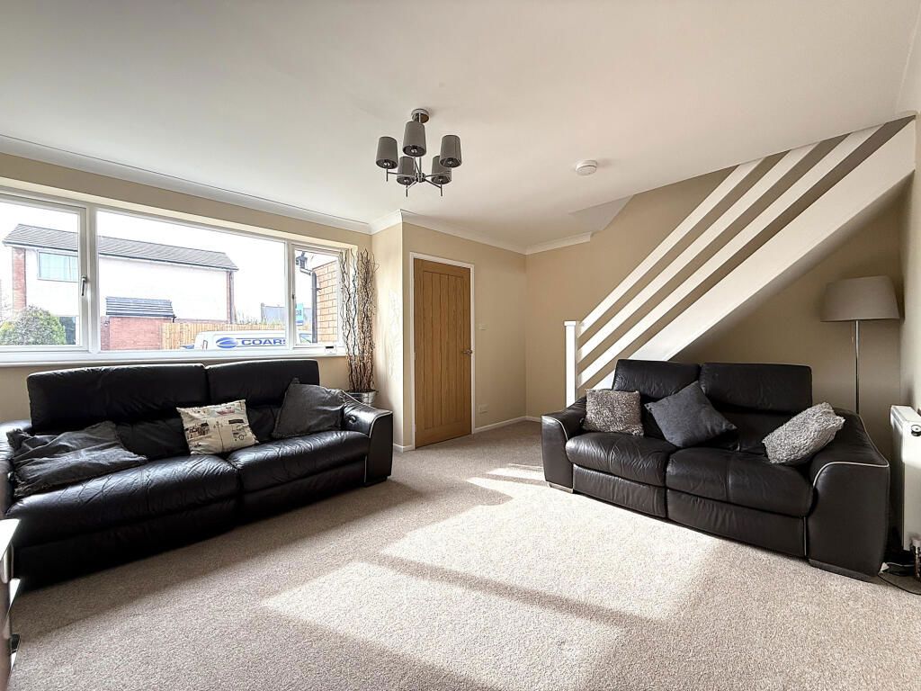 Property photo 2 of 35