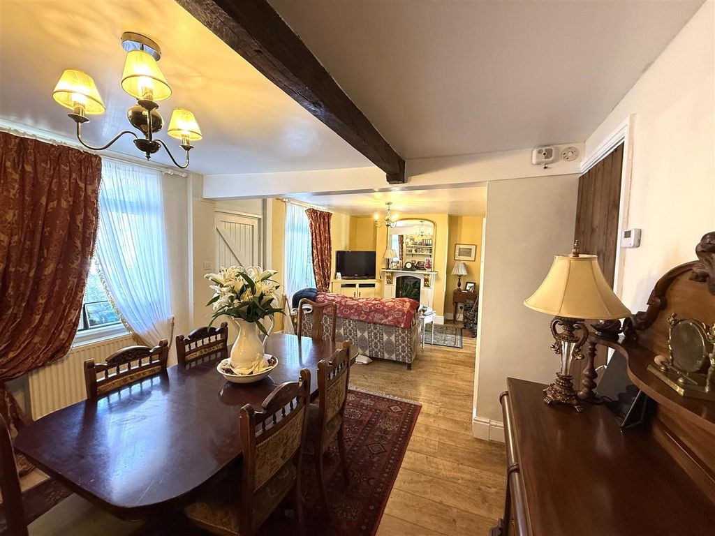 Property photo 3 of 17 Main 55.Jpg