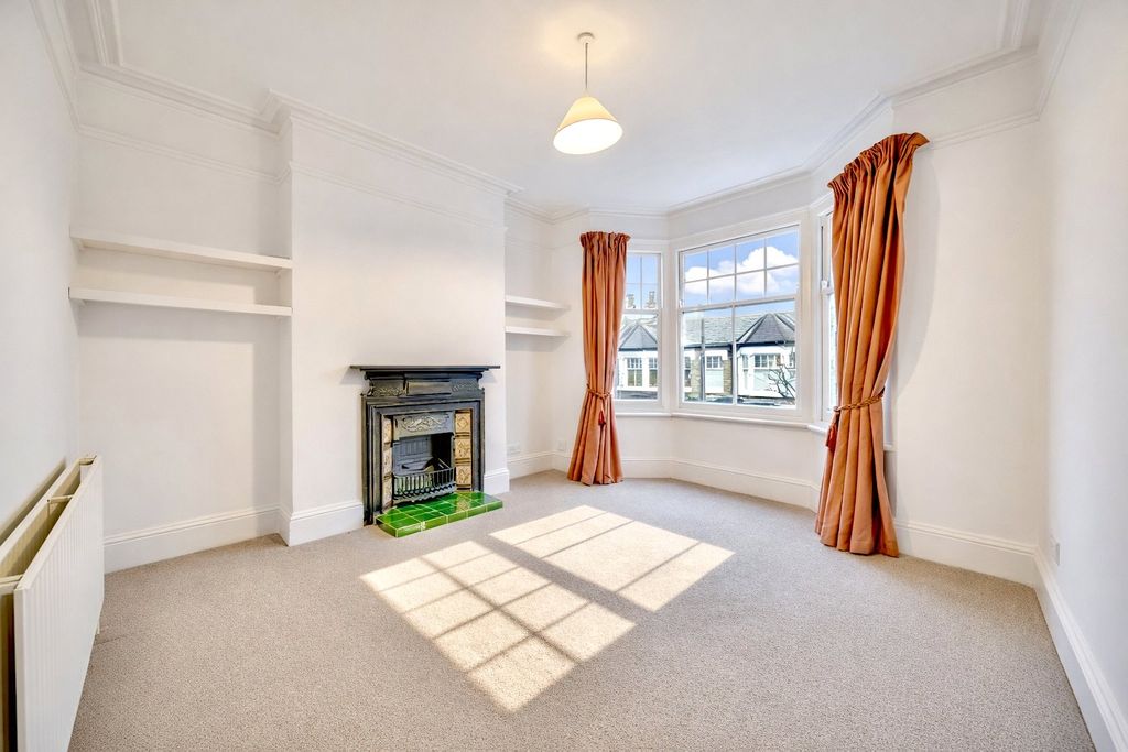 Property photo 2 of 10 Picture No. 33