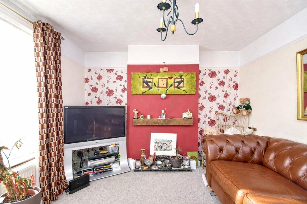 Property photo 2 of 10 3.Png