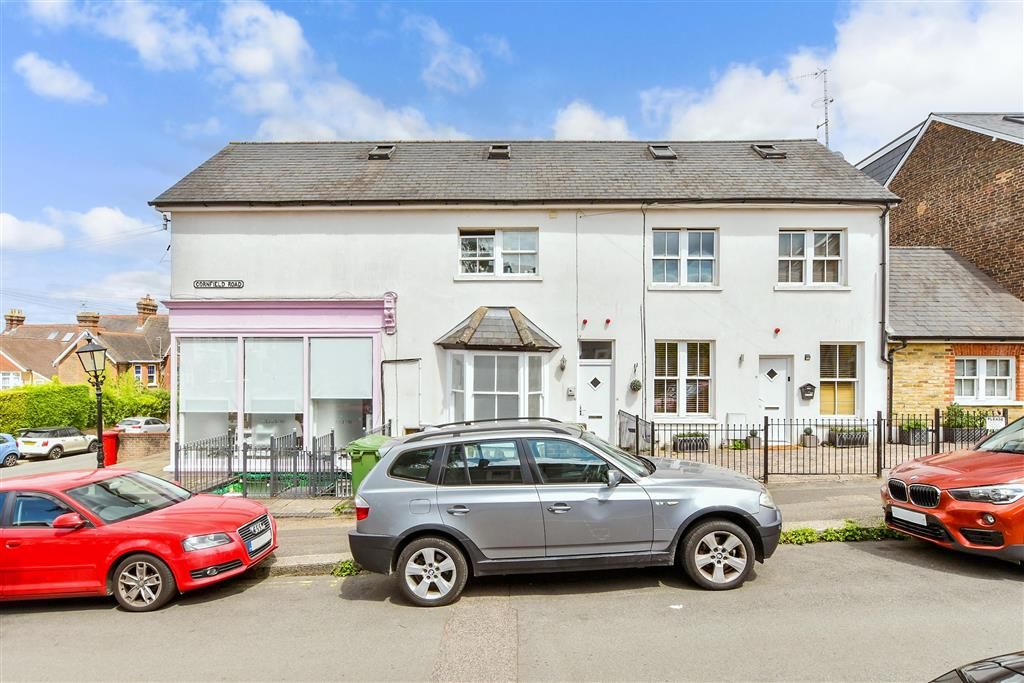 Property photo 1 of 10 External