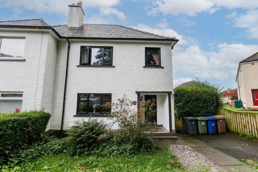 Property photo 2 of 42