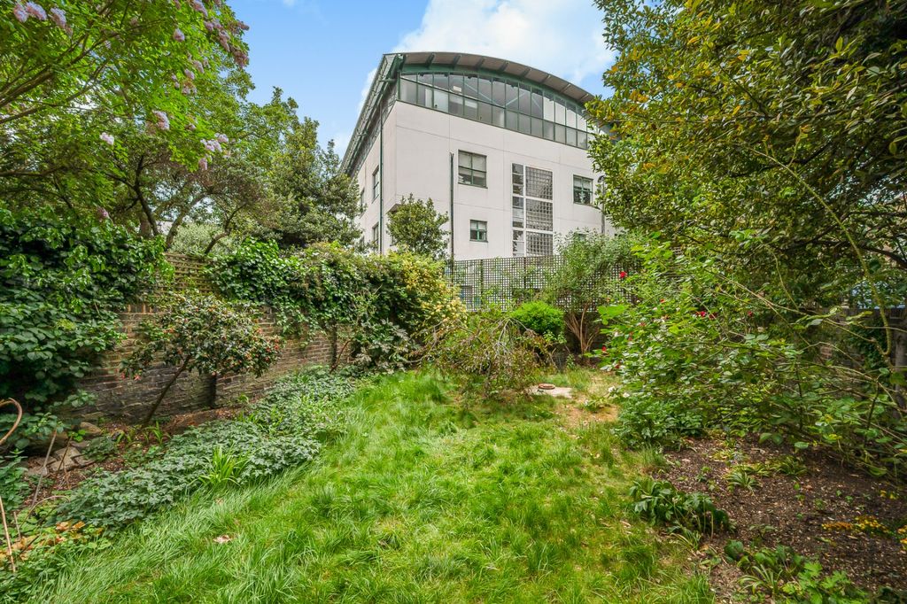 Property photo 3 of 15