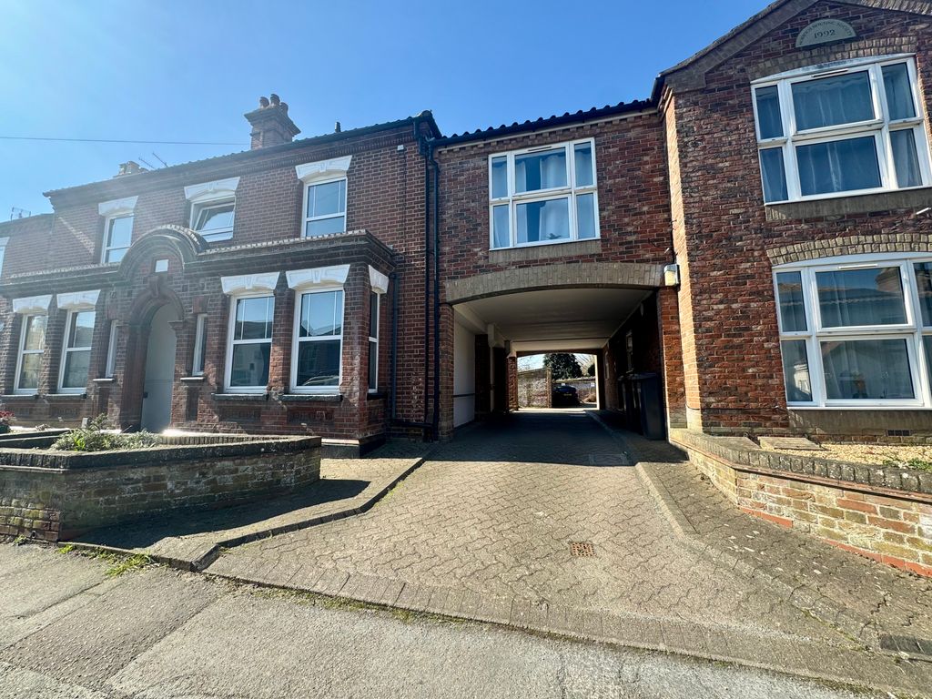 Property photo 1 of 5 Image