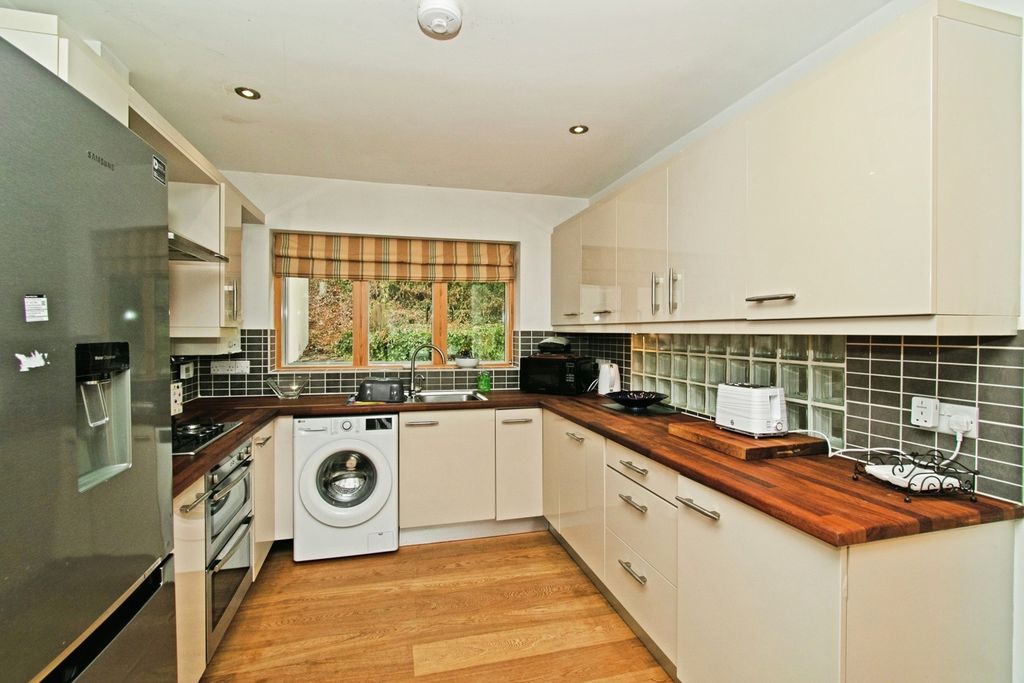 Property photo 2 of 18 Pbox-Img.Jpg