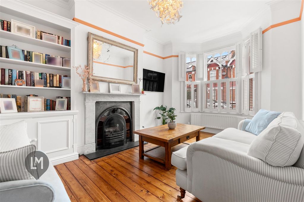 Property photo 2 of 11 Reception Room