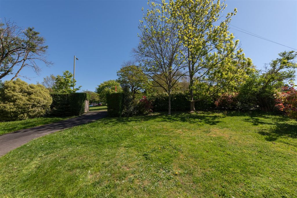 Property photo 3 of 29 Hampden 31.Jpg