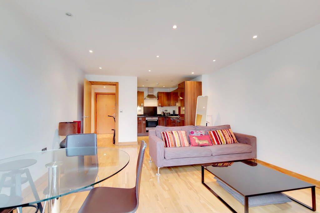 Property photo 3 of 16 Living Room