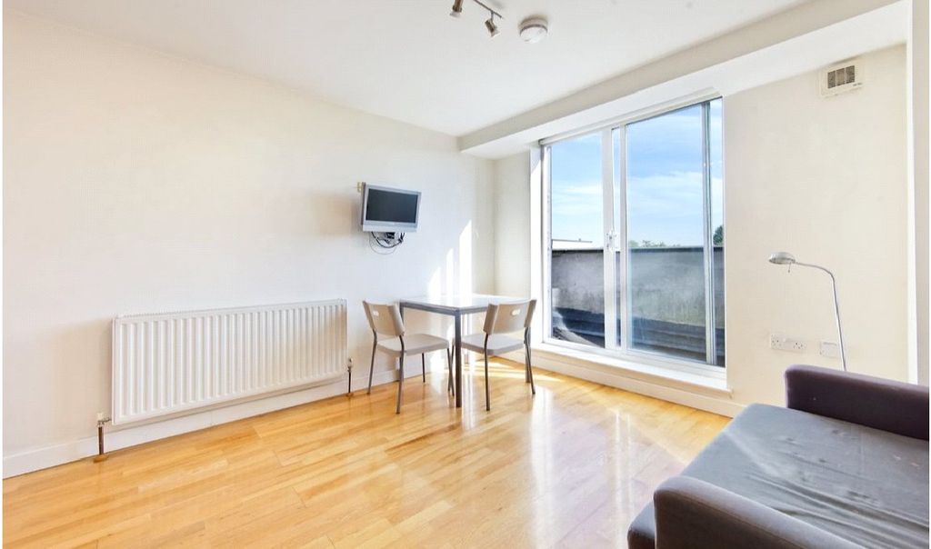Property photo 1 of 7 Picture No. 06