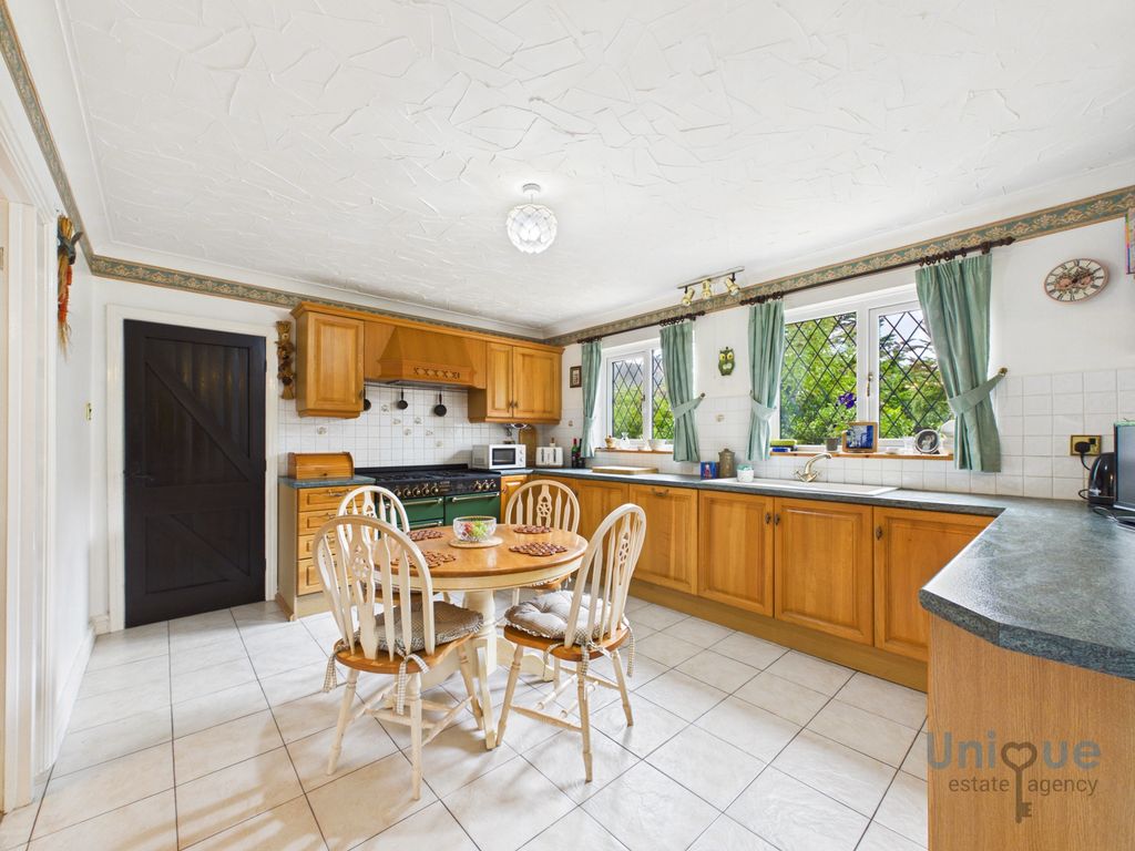 Property photo 3 of 51
