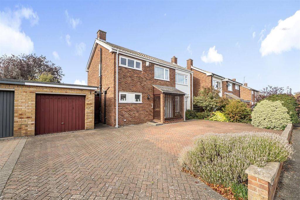 Property photo 1 of 22 1360566-8-68Da9B10E1B22.Jpg