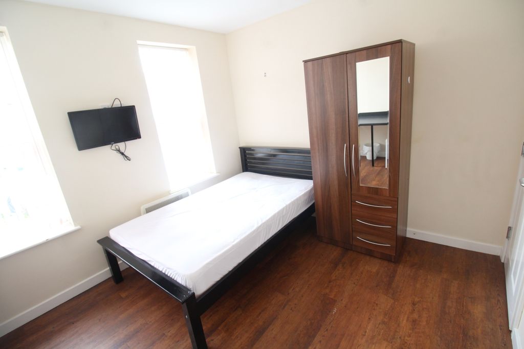 Property photo 2 of 5 Img_9861.Jpg