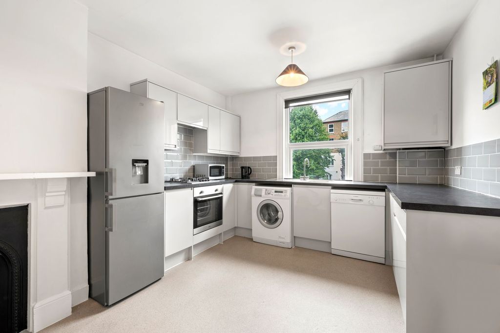 Property photo 1 of 10 Picture No. 28
