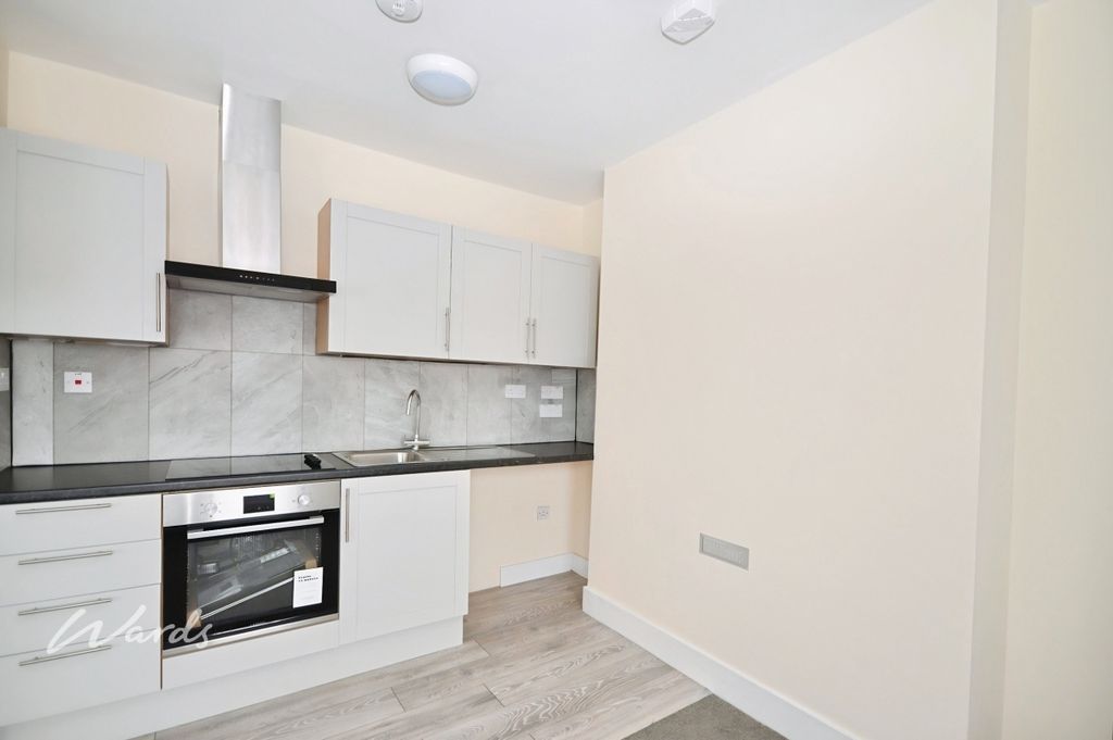 Property photo 2 of 8 Kitchen