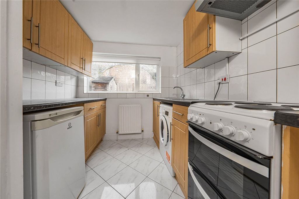 Property photo 3 of 10 Picture No. 02