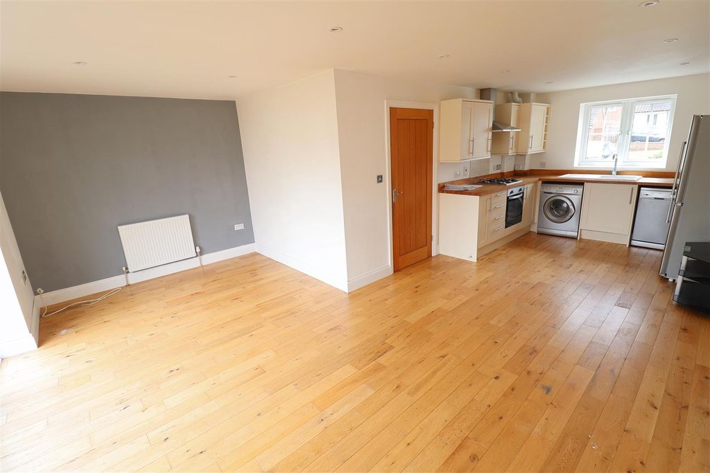 Property photo 2 of 15 Img_0511.Jpg