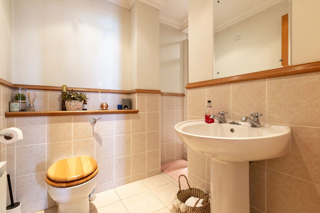 Additional image 6 of 3 bed flat for saleApartment 4 La Rocquaise, St Brelade JE3