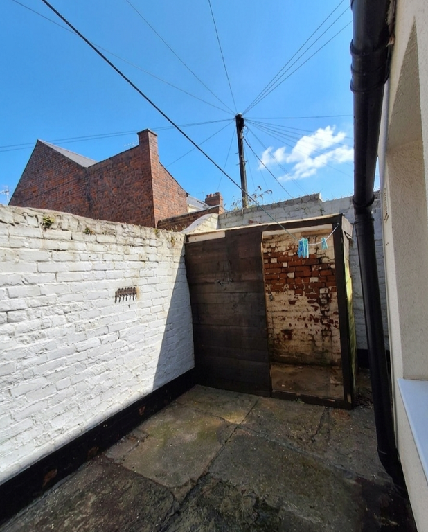 Property photo 2 of 15