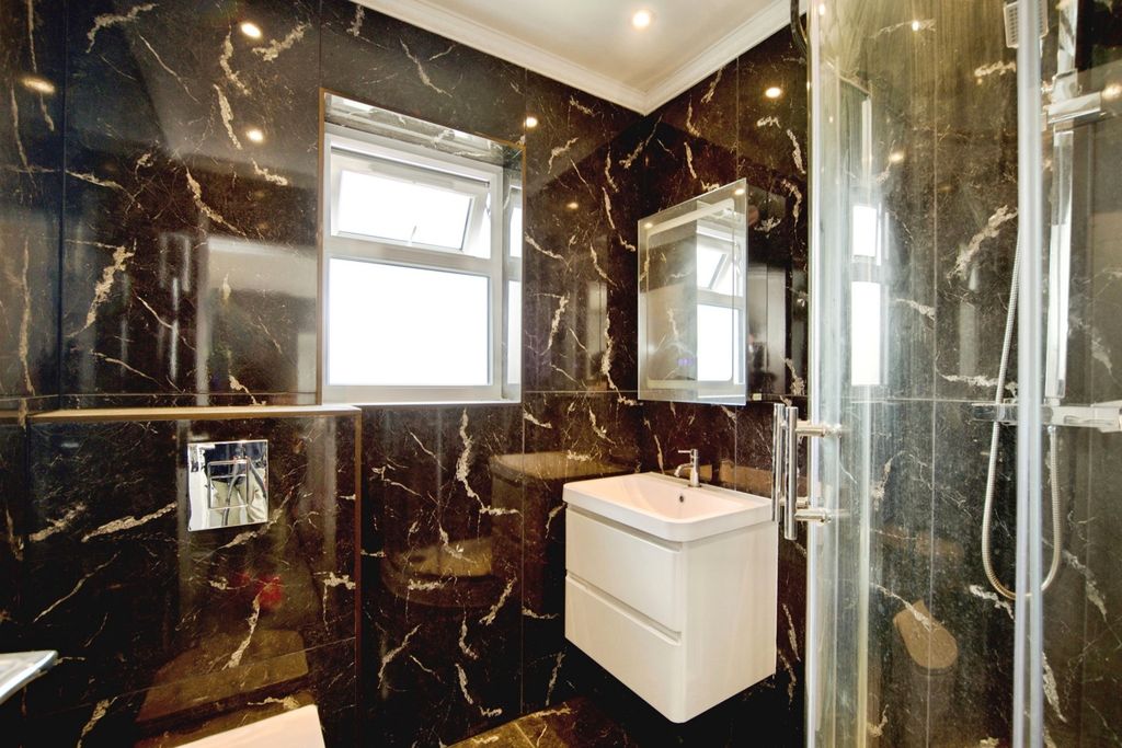 Property photo 3 of 16 Pbox-Img.Jpg